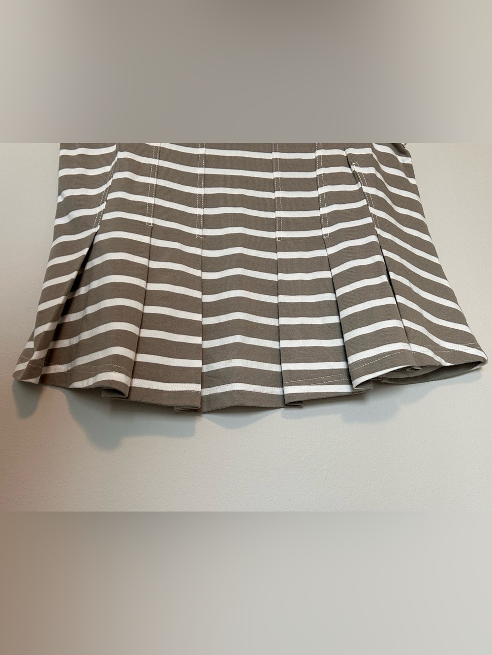 Anthropologie Taupe & White Striped Pleated Tank - Picture 5 of 11